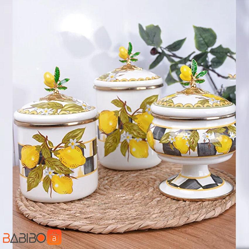 ست سه تایی بانکه میس بتی مدل لیمو ست سه تایی بانکه میس بتی مدل لیمو محصول کشور ترکیه از برند میس بتی miss betty از جنس فلز لعابی است این ست دارای طرح های مختلفی می باشد.